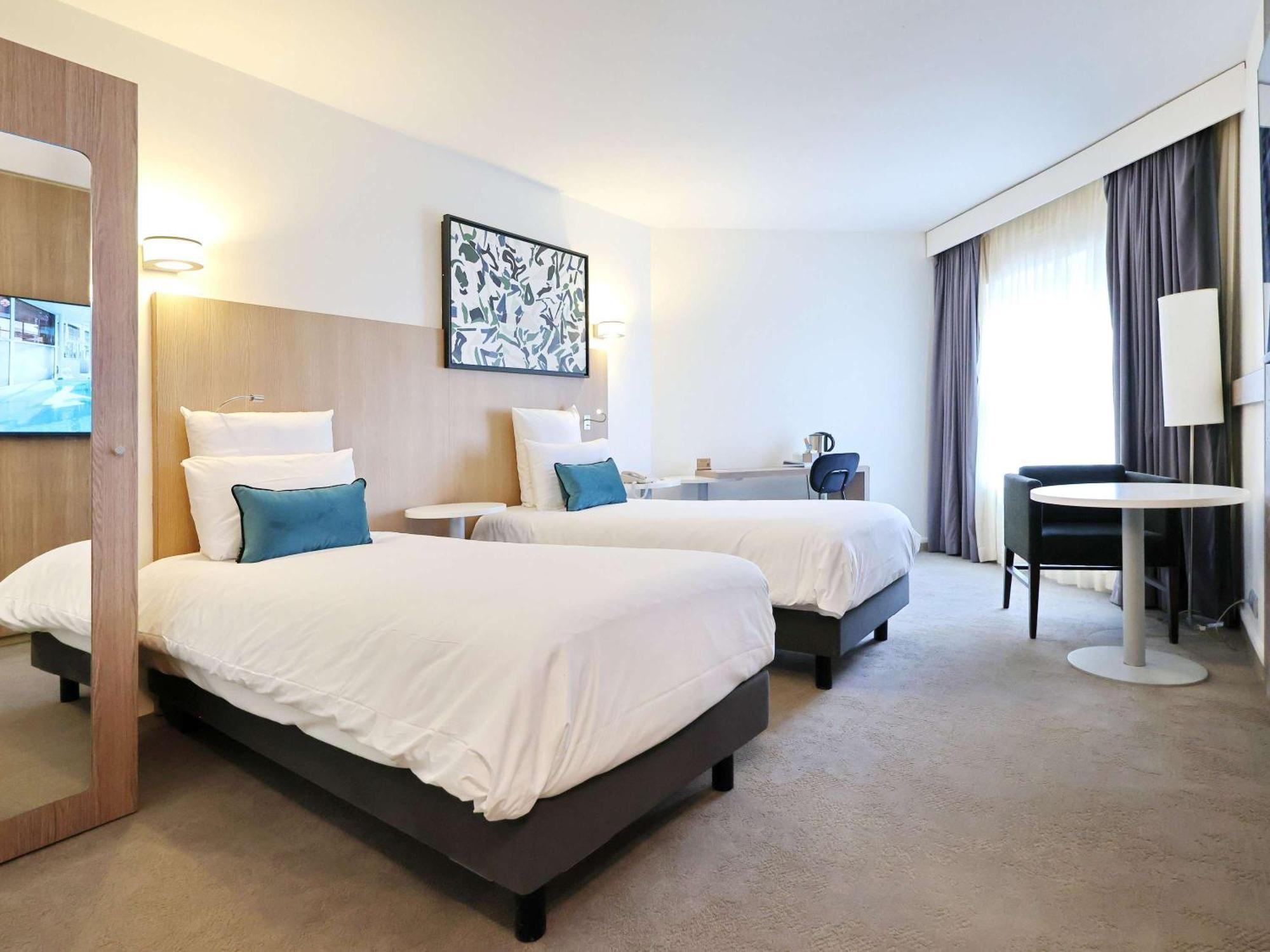 Mercure Grenoble Centre Porte Des Alpes Экстерьер фото