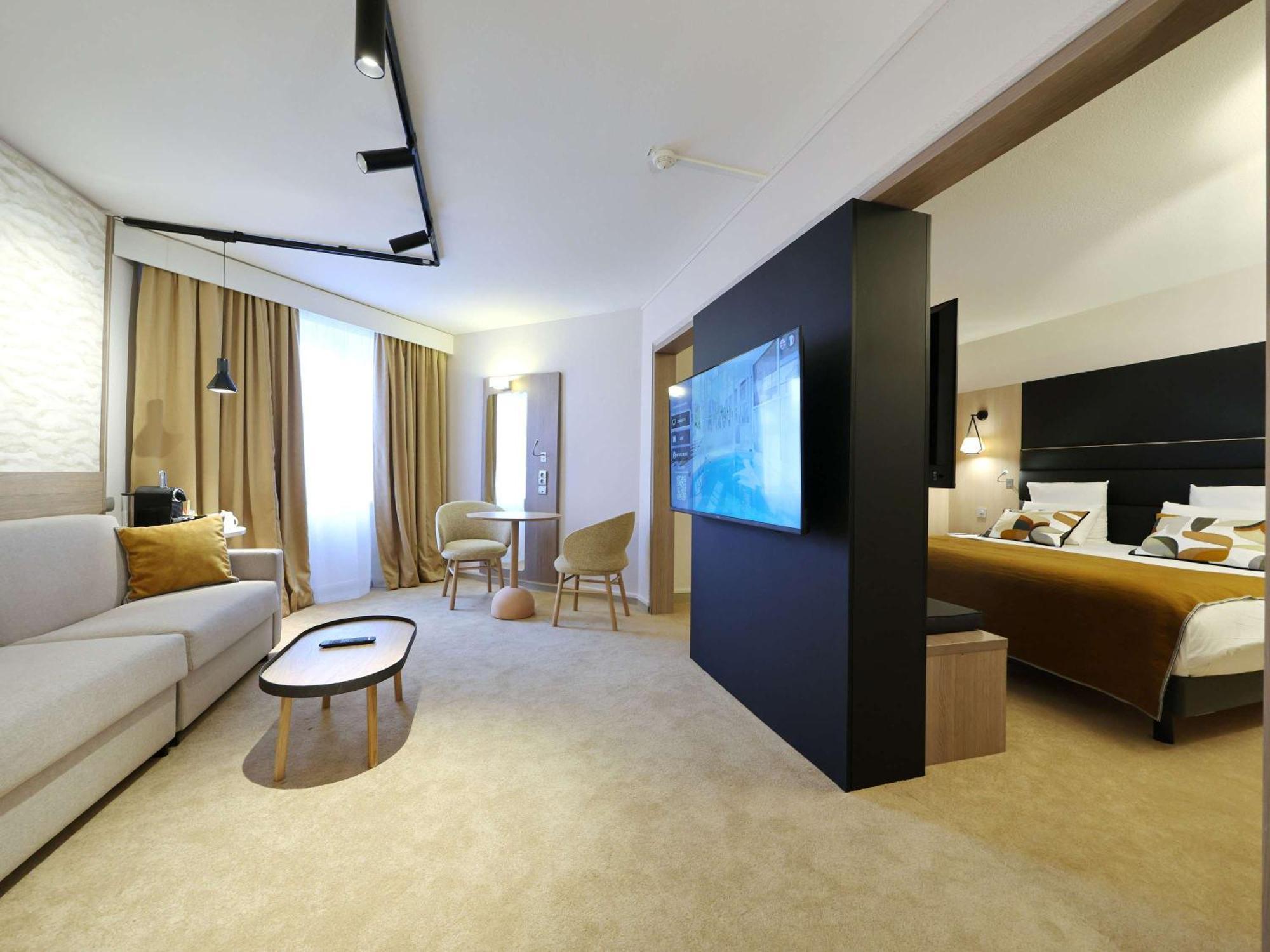Mercure Grenoble Centre Porte Des Alpes Экстерьер фото