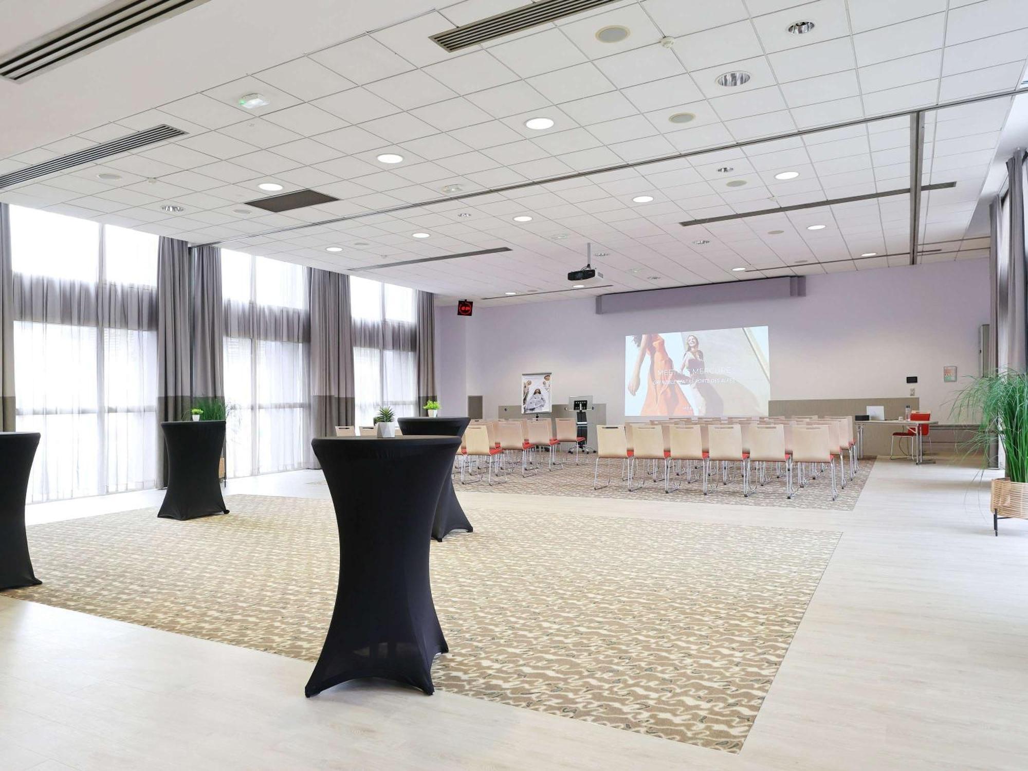 Mercure Grenoble Centre Porte Des Alpes Экстерьер фото