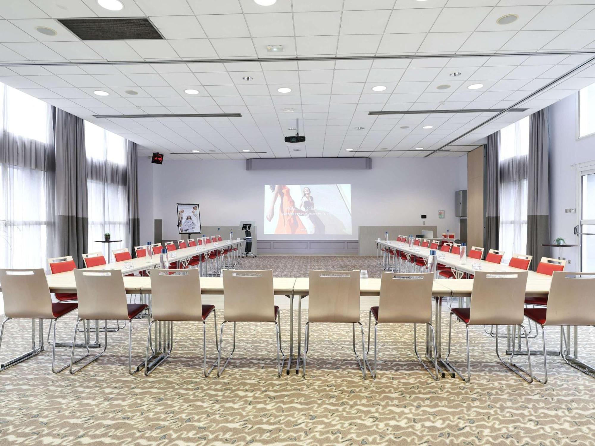 Mercure Grenoble Centre Porte Des Alpes Экстерьер фото