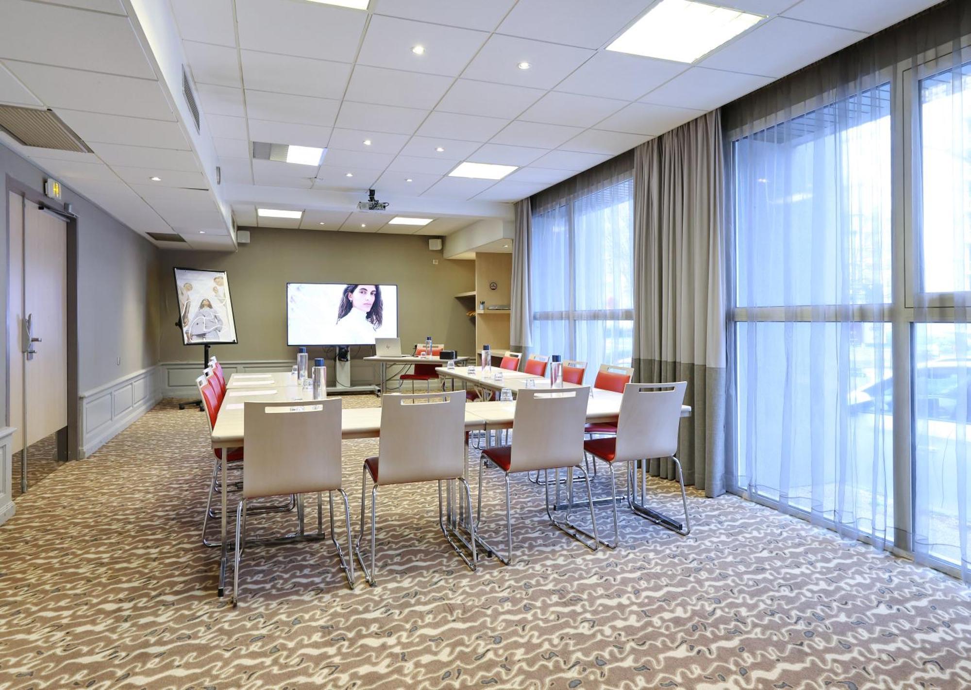 Mercure Grenoble Centre Porte Des Alpes Экстерьер фото