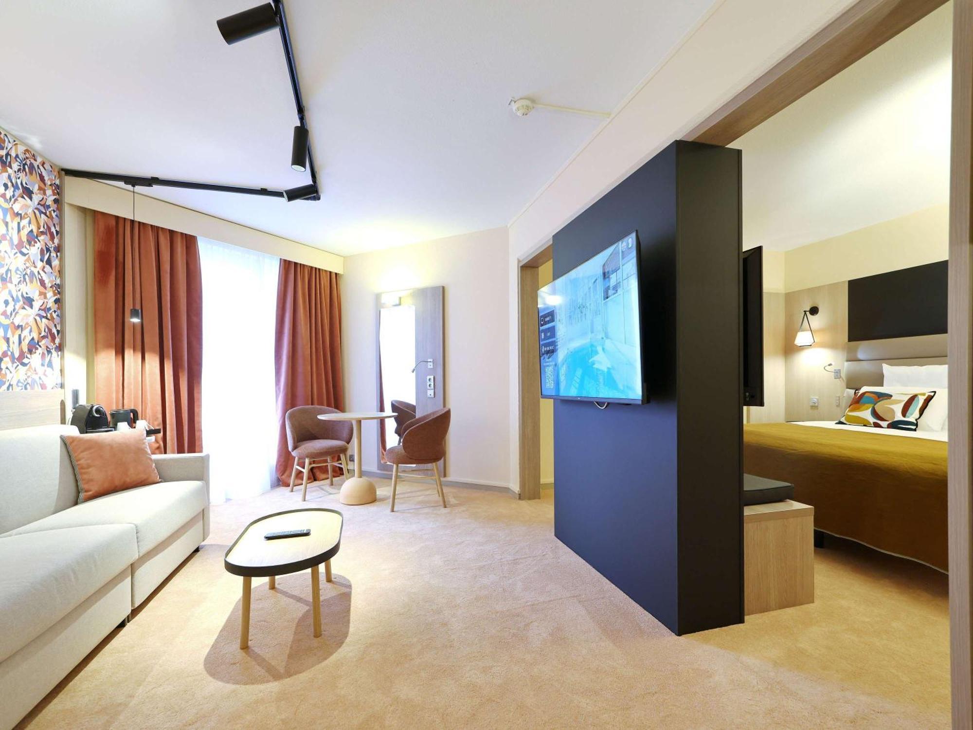 Mercure Grenoble Centre Porte Des Alpes Экстерьер фото