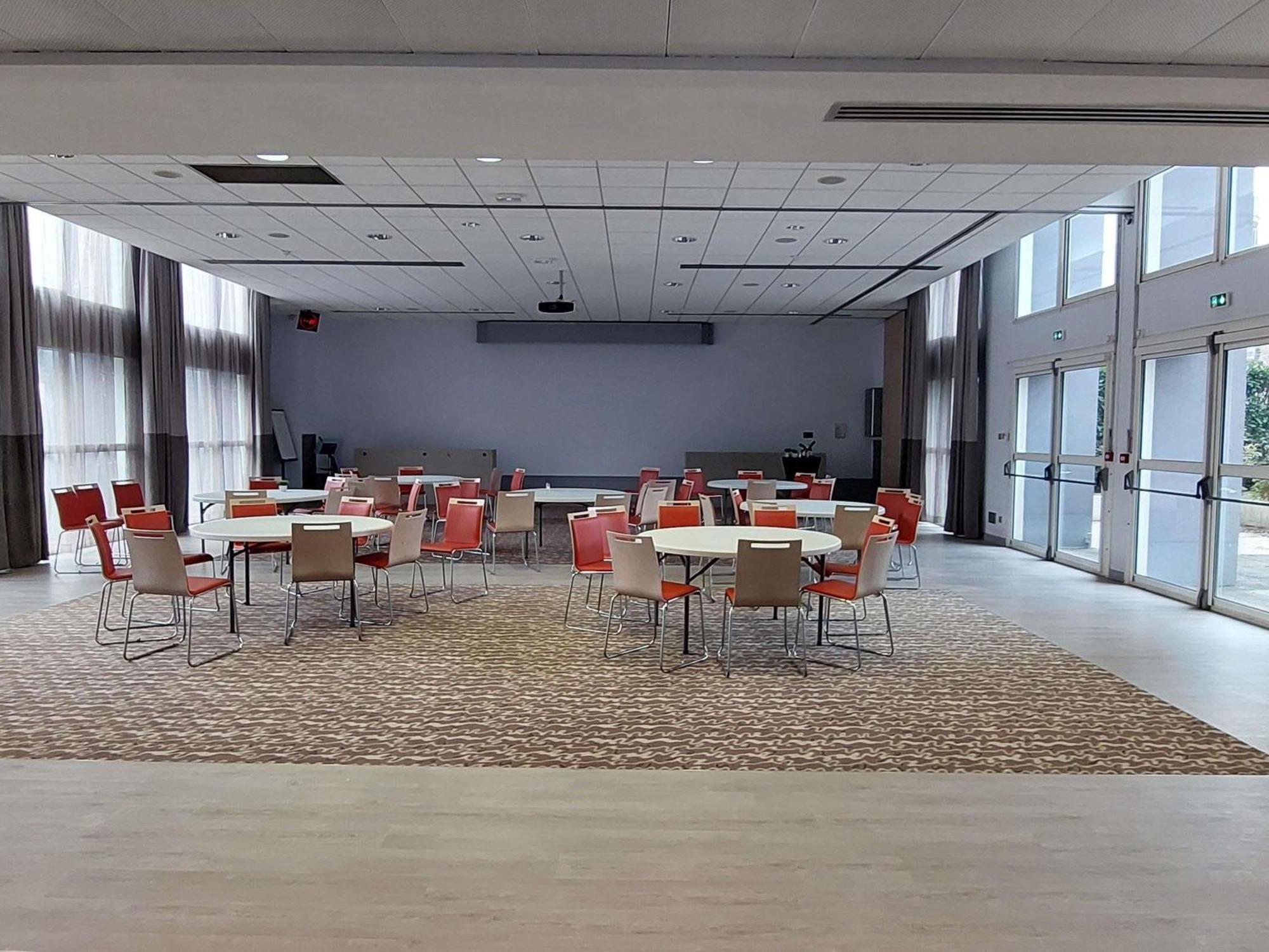 Mercure Grenoble Centre Porte Des Alpes Экстерьер фото