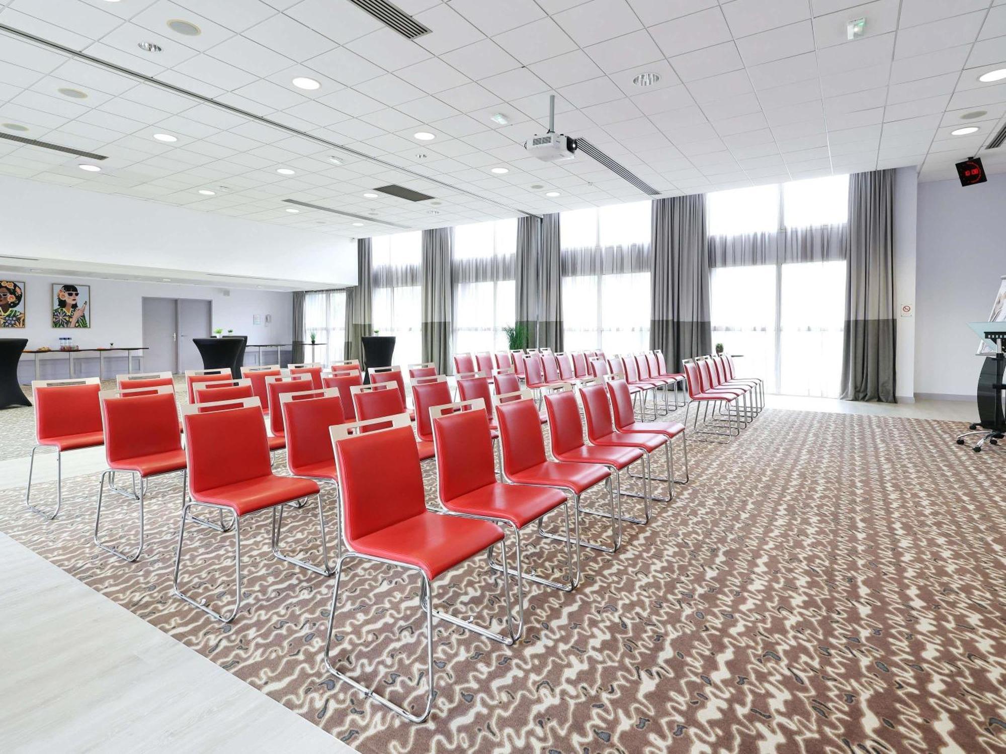 Mercure Grenoble Centre Porte Des Alpes Экстерьер фото
