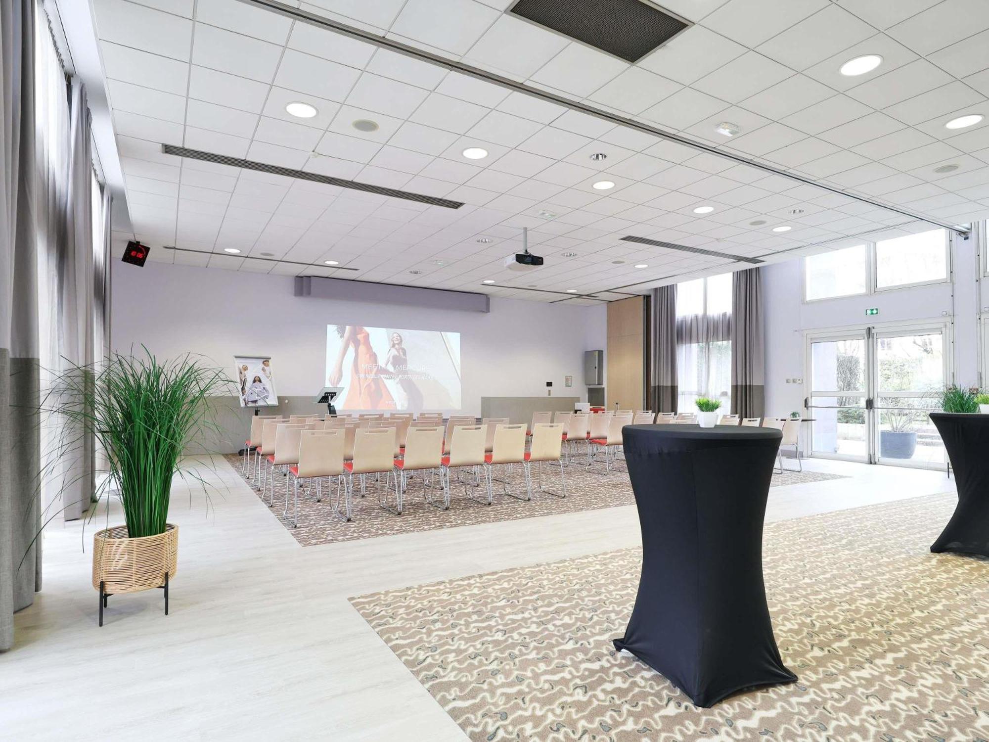 Mercure Grenoble Centre Porte Des Alpes Экстерьер фото
